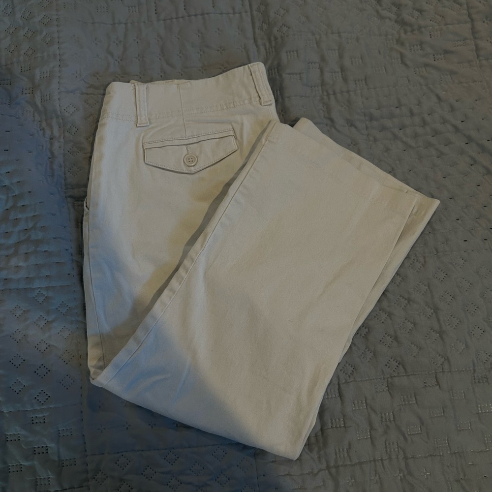 Low waist capris
